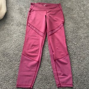 2/$25🟣Maroon Old Navy Leggings with mesh cutouts